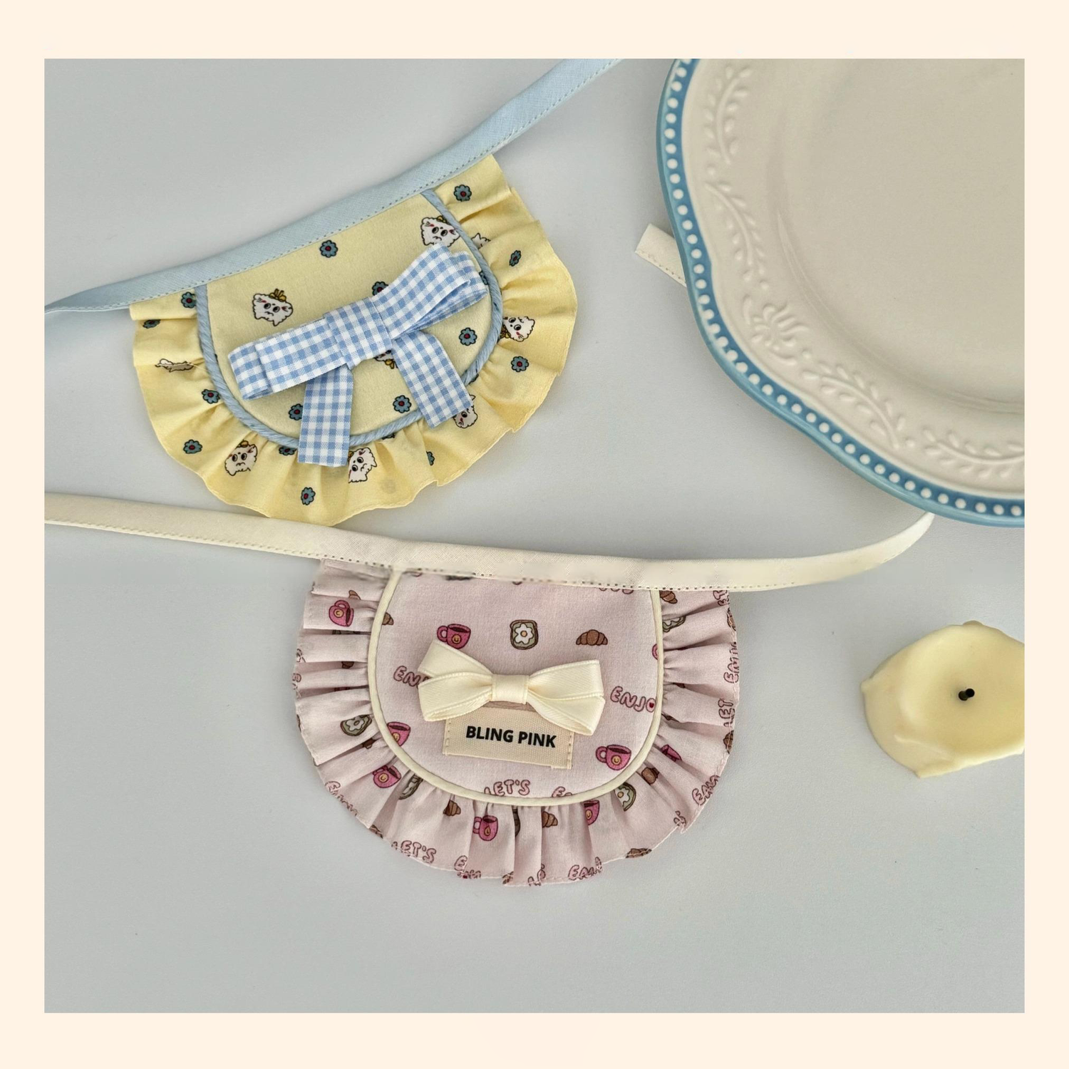 Handmade Pet Bib - Marshmallow Bow