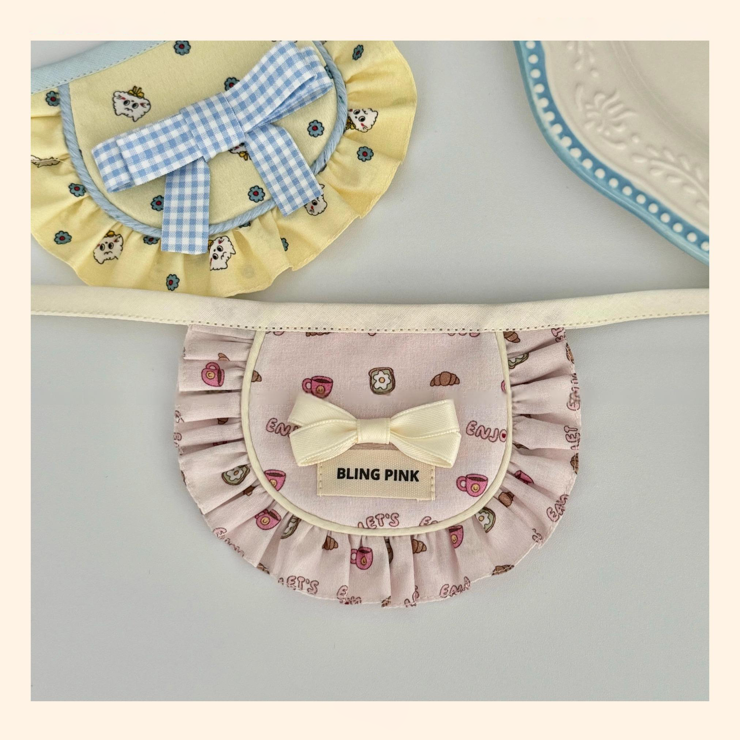 Handmade Pet Bib - Marshmallow Bow