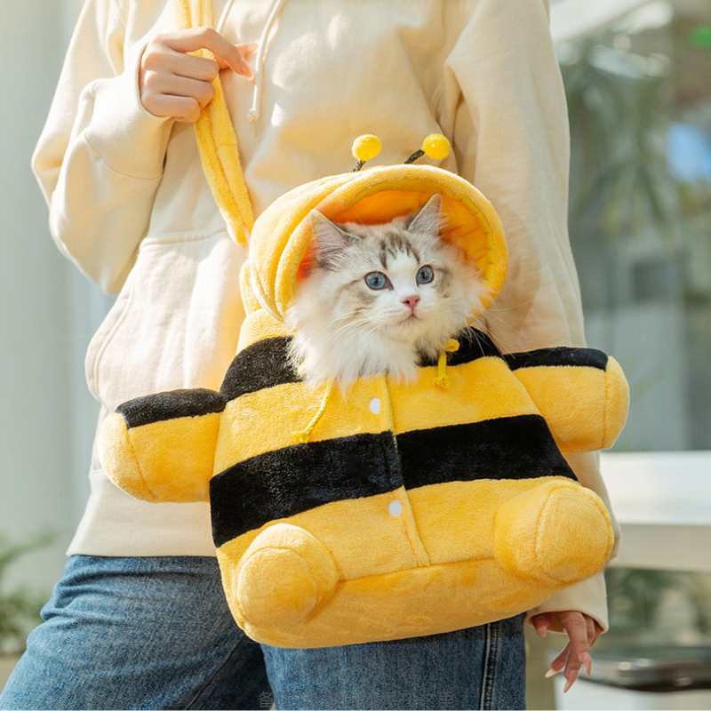 Bee shape crossbody bag