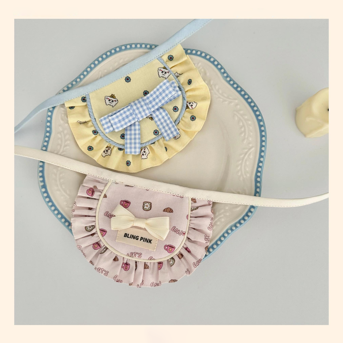 Handmade Pet Bib - Marshmallow Bow
